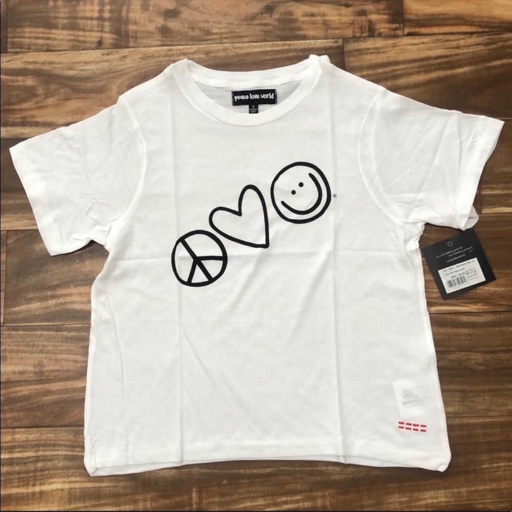 ☮️Peace Love World Tee☮️